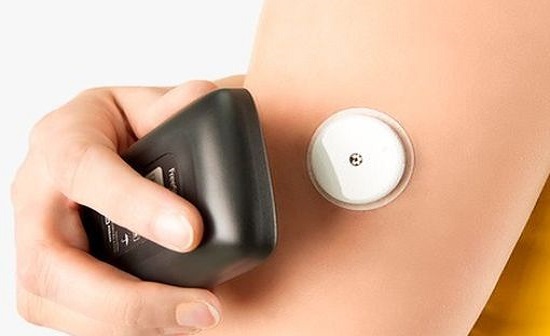 lecteur glycémique freestyle libre pour patient diabétique